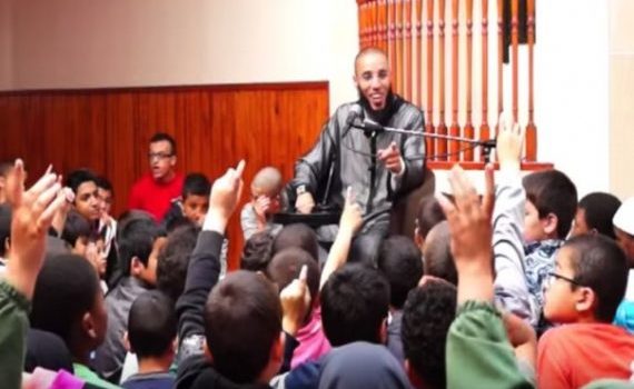 Un imam s’explique après avoir dit qu’aimer la musique transforme en porc”