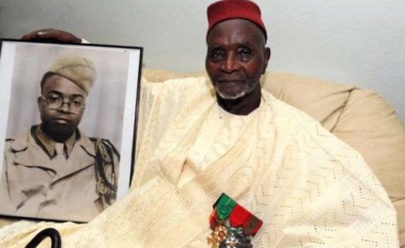 Issa Cissé, des chantiers navals de Dakar aux plages du débarquement de Provence Issa Cissé, des chantiers navals de Dakar aux plages du débarquement de Provence