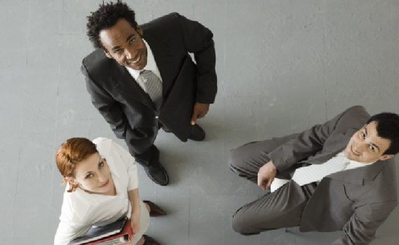 Le monde professionnel s’ouvre difficilement à la diversité