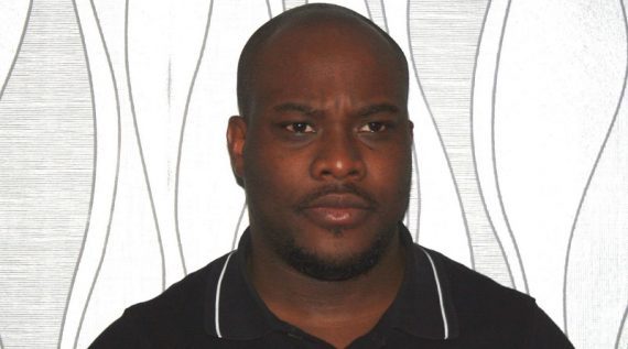 « C’est pas trop dur d’être noir? »