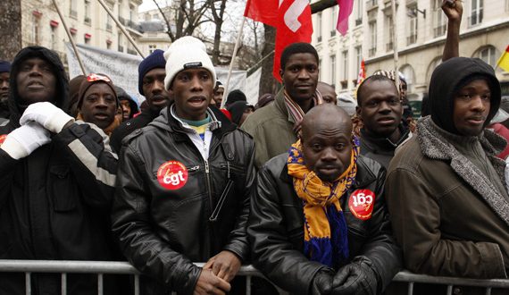 Antibes : Des travailleurs étrangers sans papiers réclament leur régularisation