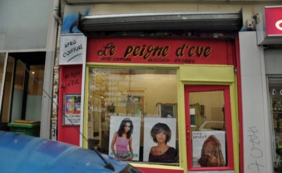 La crise, vue d’un salon africain : « Les gens se coiffent tout seuls »