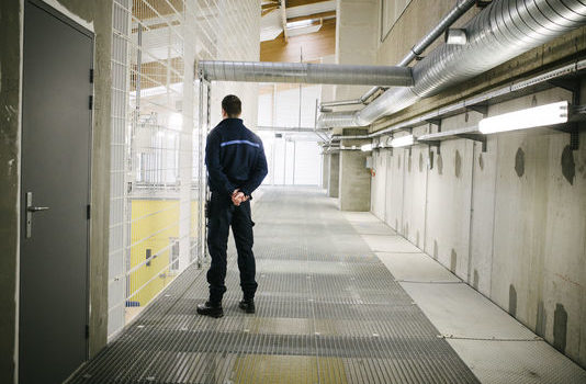 France – Les enfants issus de l’immigration surreprésentés en prison