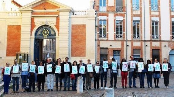 Toulouse : Mobilisation pour la régularisation de Jean Manga, aide-soignant sénégalais sans papier