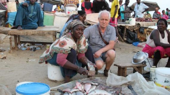 Kergrist-Moëlou : Laurent et Ibrahim veulent faire avancer les choses à Mbour (Sénégal)
