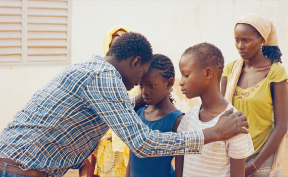 «Amin»: Portrait d’un travailleur Sénégalais tiraillé entre deux femmes
