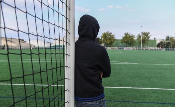 Le quotidien de Samba, footballeur sans papiers en France