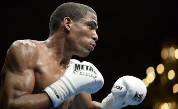 Yvan Mendy décroche la ceinture WBA Intercontinental par arrêt de l’arbitre à la 8e reprise