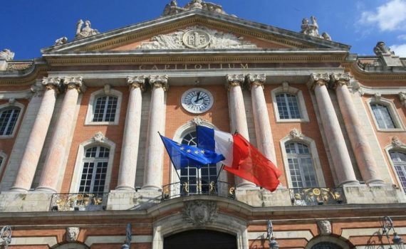 «Trop d’Arabes à Toulouse» : La justice saisie après les propos polémiques d’un élu