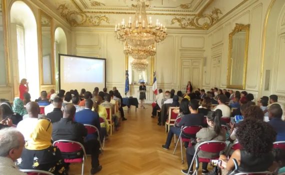 Naturalisation: Fierté, intégration et selfies… Les premiers moments de ces nouveaux Français