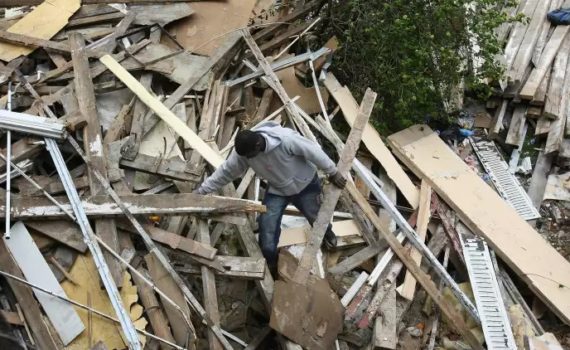 Travailleurs sans-papiers : un employeur condamné pour « discrimination raciale »