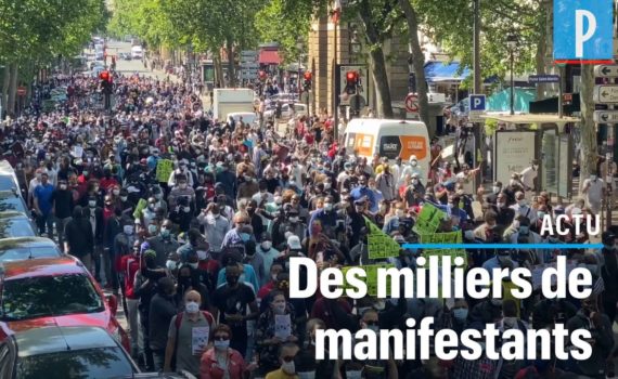 Des milliers de sans-papiers défilent à Paris pour demander leur régularisation
