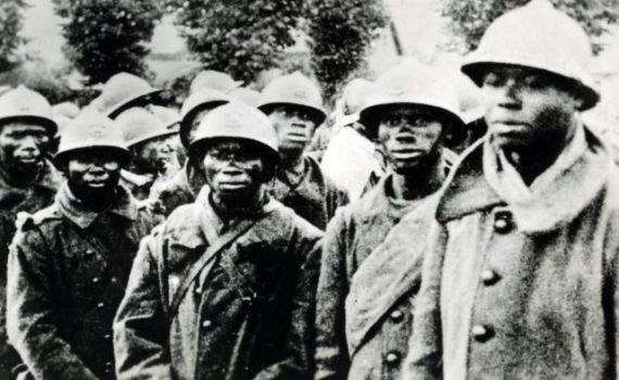 En juin 1940, des milliers de combattants africains ont été assassinés en France par l’armée allemande