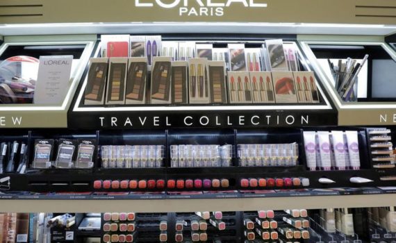 L’Oréal va supprimer des mots comme « blanc, blanchissant », de ses produits destinés à uniformiser la peau