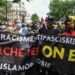Des milliers de sans-papiers manifestent à Paris pour réclamer leur régularisation