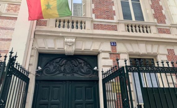 Le ministère des Affaires Etrangères du Sénégal promet de faire la lumière sur les violences au Consulat à Paris