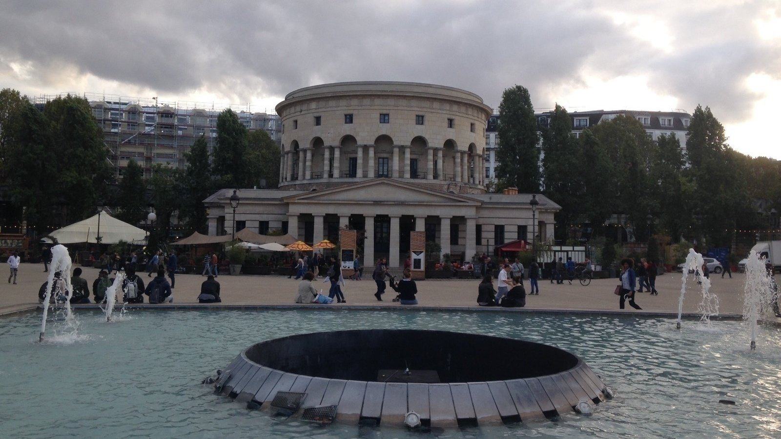 Deux Sénégalais et un Gabonais, soupçonnés d’alimenter un important point de deal à la place de Stalingrad