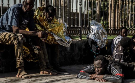 Les Canaries débordées par l’afflux de migrants africains