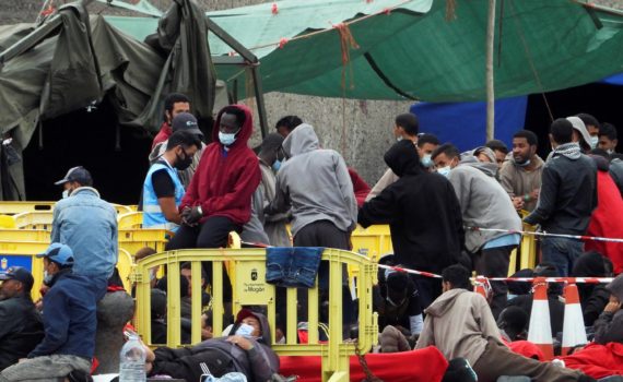 Les Canaries ne sont pas «une nouvelle Lesbos», affirme le gouvernement espagnol après les arrivées massives de migrants