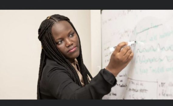 Adji Bousso Dieng, première femme sénégalaise, professeure à Princeton Adji Bousso Dieng, première femme sénégalaise, professeure à Princeton