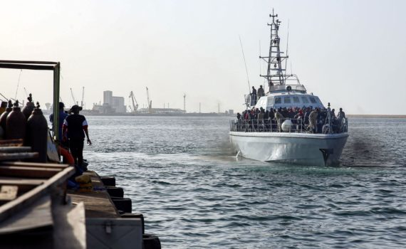 Plus de 1500 migrants africains secourus au large de la Libye en une semaine