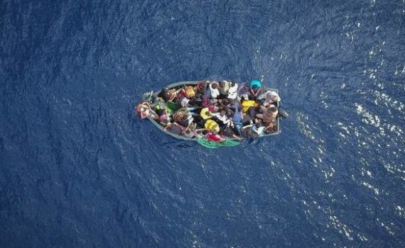 Naufrage d’un bateau pneumatique avec 130 migrants au large de la Libye, aucun survivant retrouvé