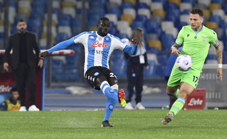 Kalidou Koulibaly envoie un bateau chargé d’ambulances et d’équipements médicaux pour le Sénégal