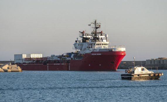 369 migrants secourus dans la nuit en Méditerranée à bord de l’Ocean Viking