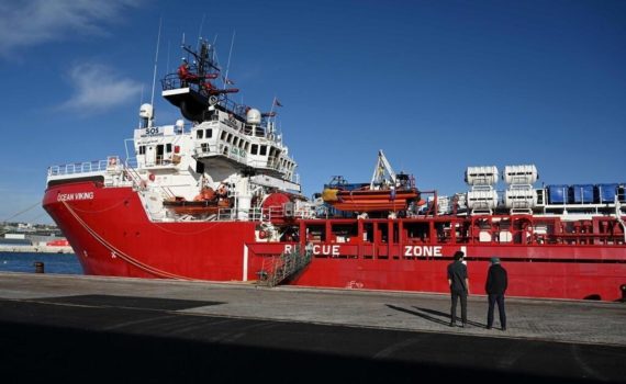 L’Ocean Viking porte secours à 175 migrants en Méditerranée