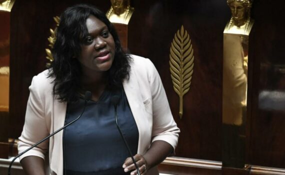 Laetitia Avia, une députée LREM (France) dépose une plainte pour injures racistes et menaces