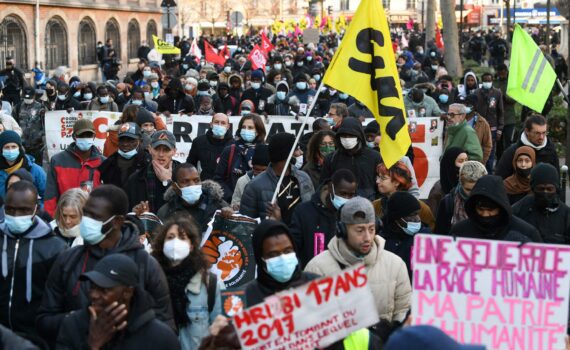 Babacar Y, le dandy des nuits parisiennes condamné à huit ans de prison pour deux viols