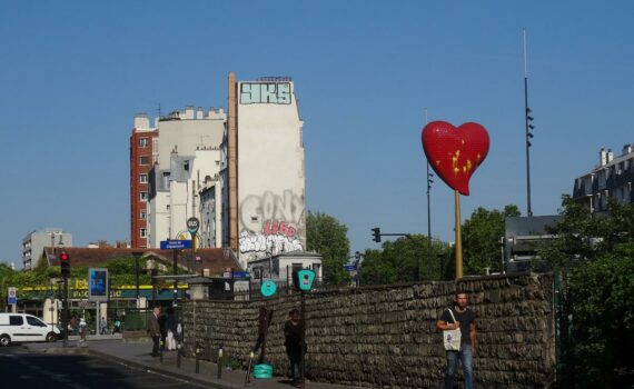 Une «place des Tirailleurs sénégalais» à la porte de Clignancourt (Paris)