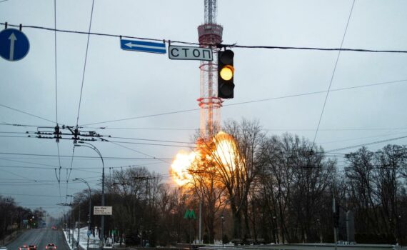 Reporters sans frontières saisit la CPI après la frappe russe contre la tour de télévision de Kiev