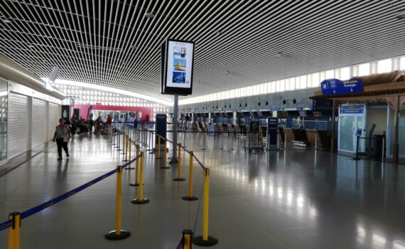 Un sénégalais contrôlé avec près d’1 kilo de cocaïne scotchée à ses jambes à l’aéroport Pôle Caraïbes de Guadeloupe