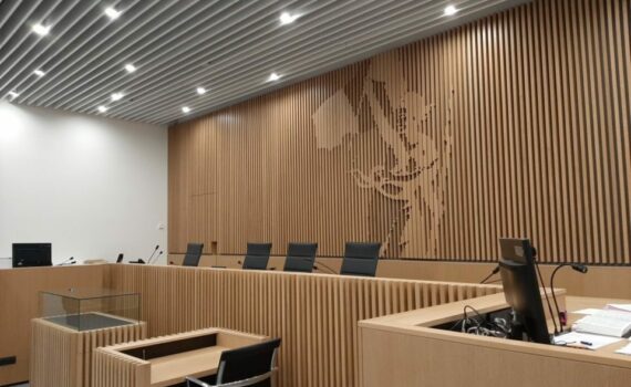 Contrôlé au volant durant le couvre-feu à Caen, Sadio* avait frappé un policier pour s’échapper