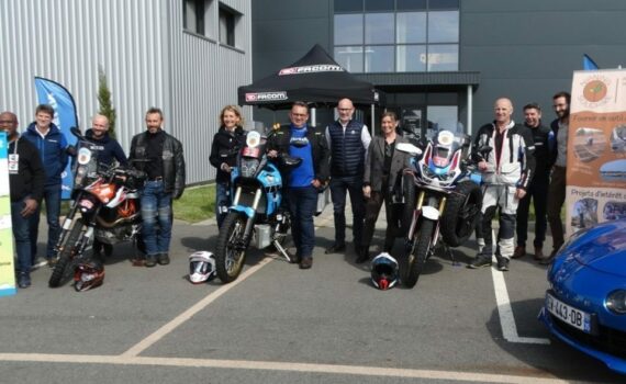 Trois motards vont vont partir de Saint-Caradec et parcourir 14000 km pour… un lavoir à Nianing