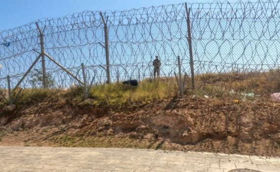 L’Espagne dénonce « les mafias », appels à une enquête « transparente » après le drame de Drame