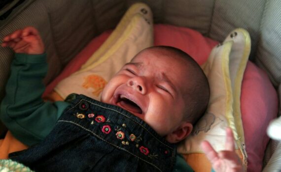 Une sénégalaise laisse son bébé de 14 mois seul pendant 16 heures dans son berceau à Montpellier