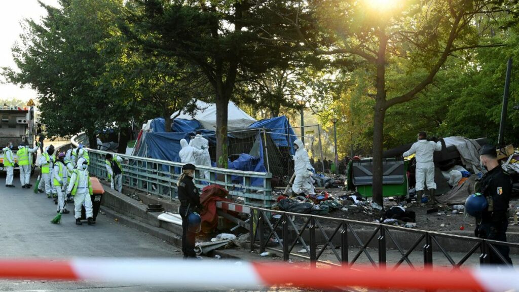 27 personnes en situation irrégulière contestent devant la justice leur rétention administrative après l’évacuation du campement de crack à Paris